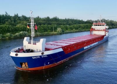 Baltic Steel in Kiel Canal passing Oldenbüttel, 24-07-2024