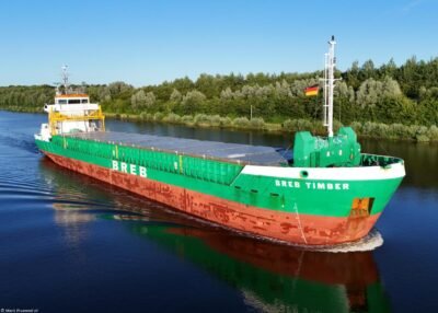 Breb Timber in Kiel Canal passing Oldenbüttel, 22-07-2024