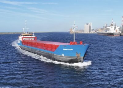 Eems Coast arriving in Dunkirk, 09-08-2024