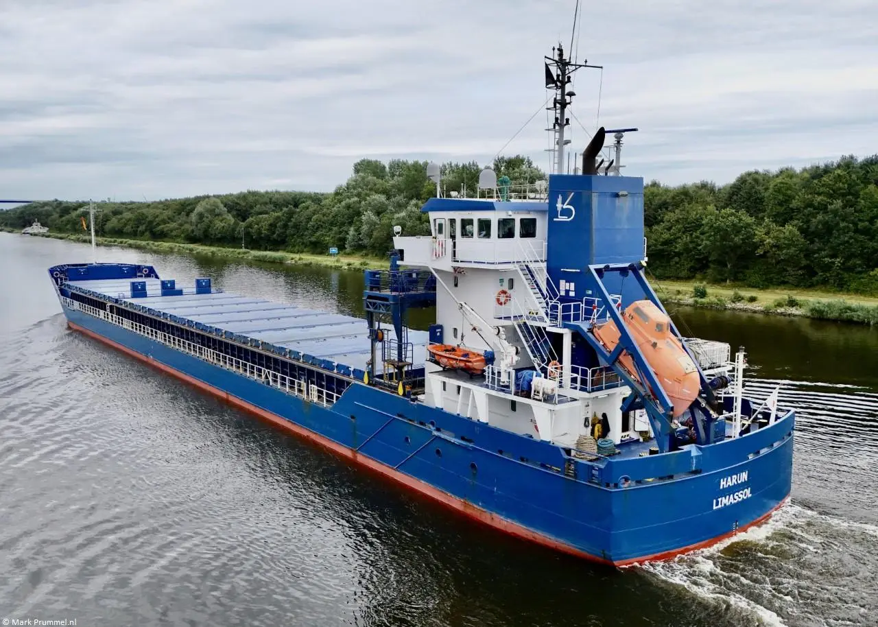 Harun in Kiel Canal passing Hohenhörn, 25-07-2024