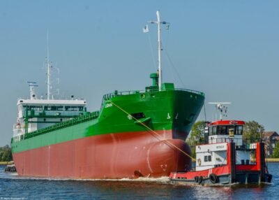 Lidan passing Farmsum underway to open waters, 20-09-2024
