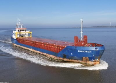 Bonacieux on river Ems passing Delfzijl, 26-10-2024