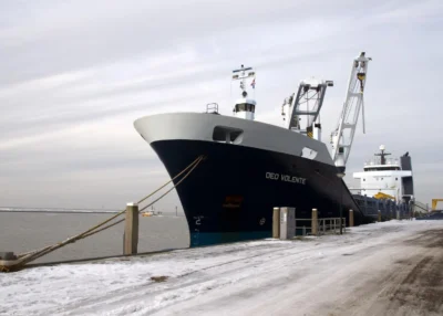 Deo Volente moored in Harlingen, 24-12-2009