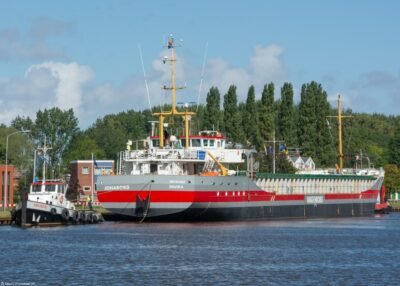 Jonaborg waiting for passing the sealocks in Delfzijl, 13-09-2024
