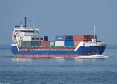 Karilin passing Cuxhaven, 31-08-2024