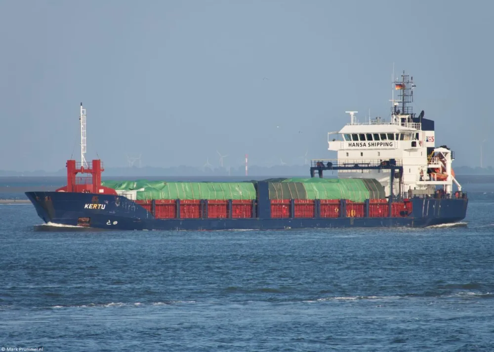 Kertu passing Cuxhaven, 31-08-2024