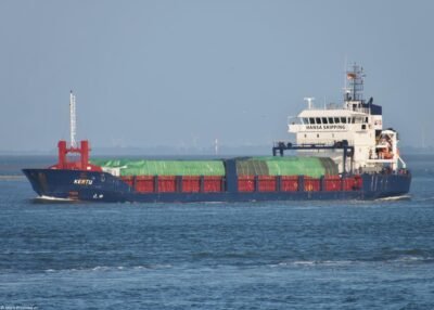 Kertu passing Cuxhaven, 31-08-2024
