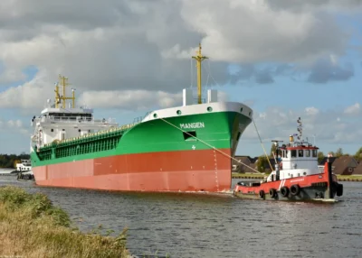 Mangen passing Farmsum underway to open waters, 07-10-2024