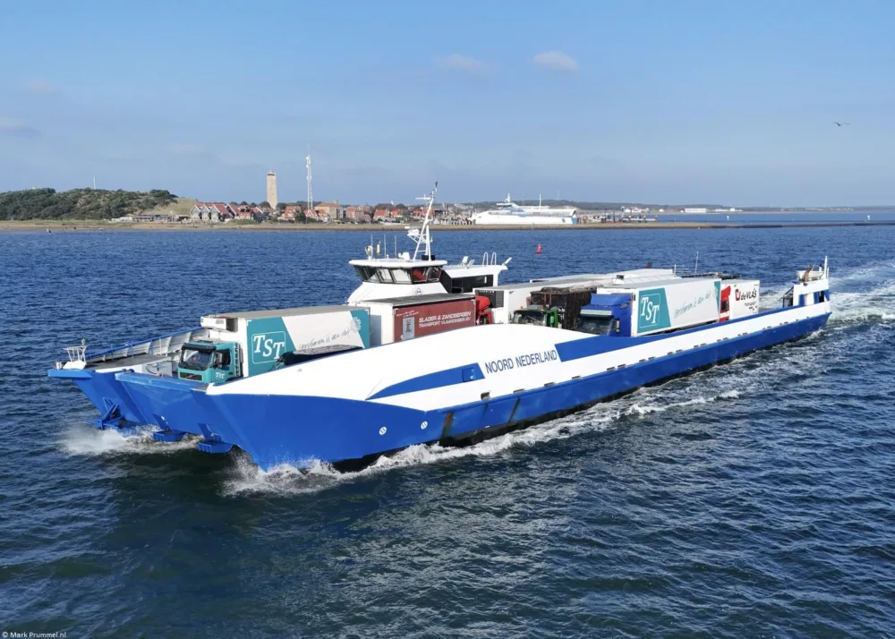 Noord Nederland in the Schuitengat underway to Harlingen, 25-10-2024