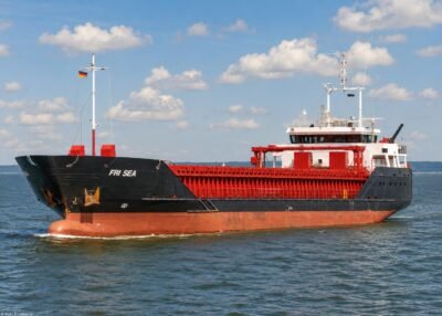 Fri Sea arriving in Vierow, 08-08-2012