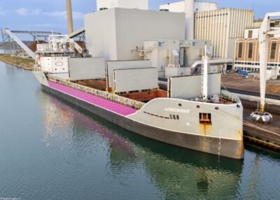 Longwave moored at Skaerbaek power plant, 26-12-2024