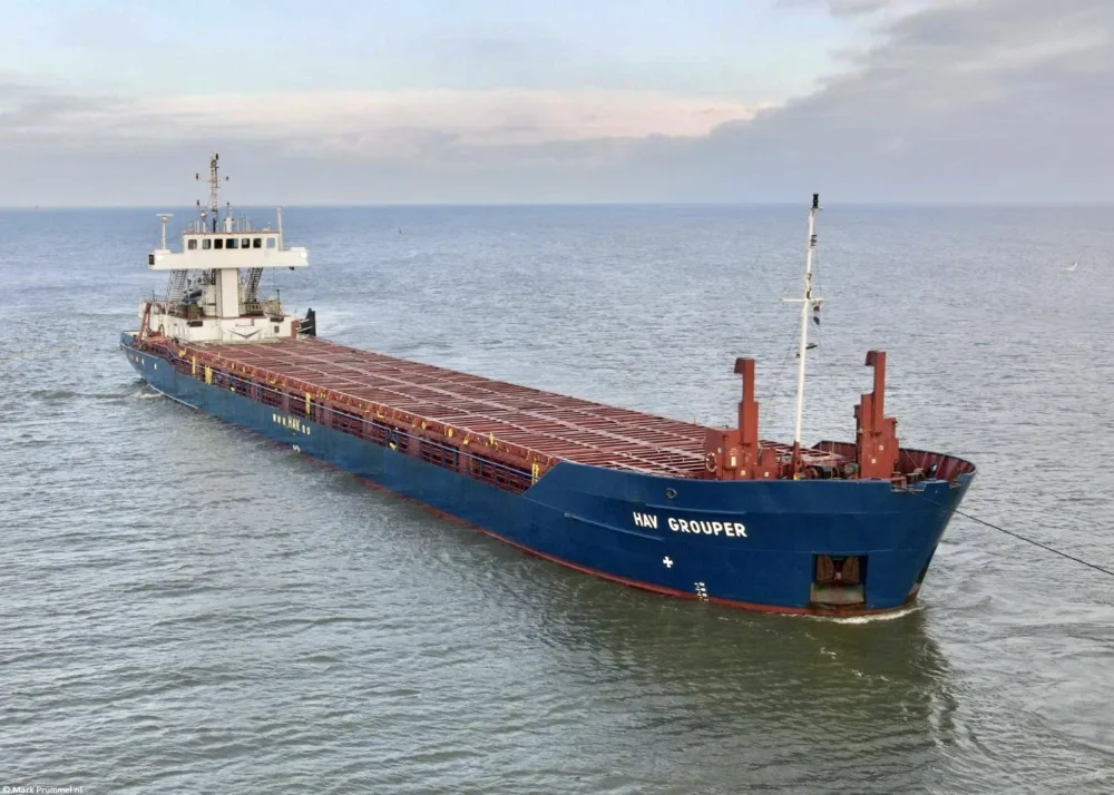 Hav Grouper arriving as dead ship in Harlingen, 11-12-2022