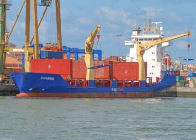 S. Gabriel moored in Setubal, 12-04-2002