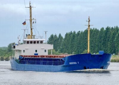 Andrina F. in Kiel Canal passing Breiholz, 31-05-2014