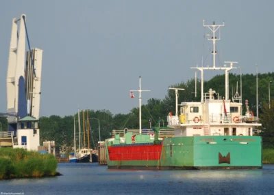 Aurora arriving in Delfzijl, 19-06-2007