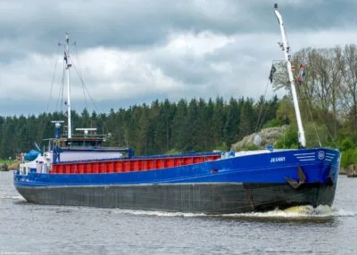 Jeanny in Kiel Canal passing Burg, 12-05-2013