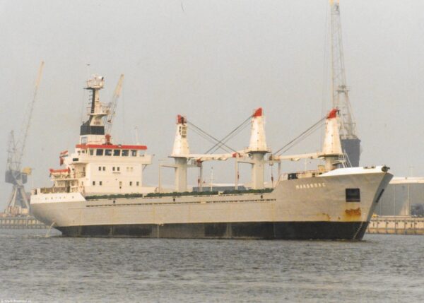 Maasborg leaving Delfzijl, 11-09-2002