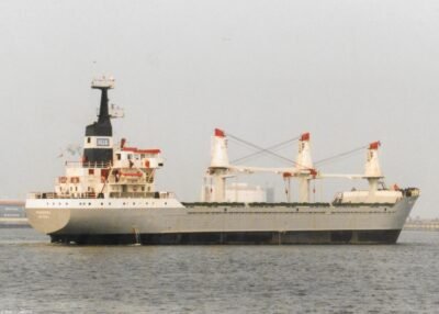 Maasborg leaving Delfzijl, 11-09-2002