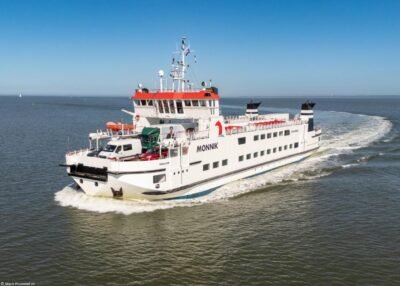 Monnik arriving in Lauwersoog, 12-04-2025