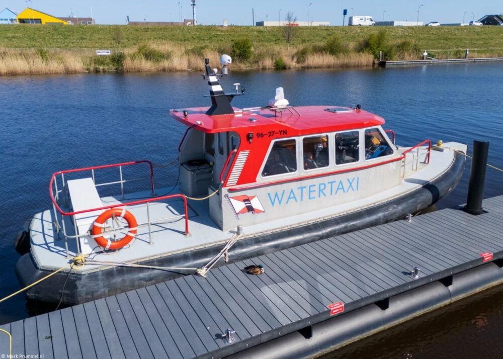 Stern moored in Lauwersoog Jachthaven, 12-04-2025
