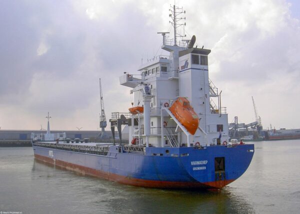 Varnadiep arrived in Eemshaven, 07-09-2003