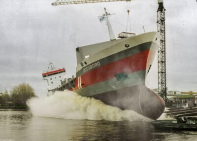 Vossborg launched at Bodewes Volharding B.V. in Foxhol, 11-11-2000