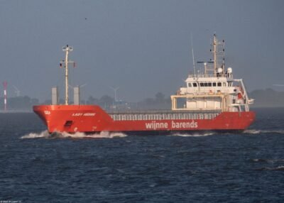Lady Hedwig passing Cuxhaven, 17-05-2025