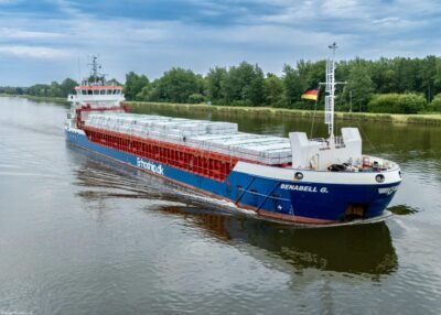 Benabell G. passing Breiholz in Kiel Canal, 22-06-2025