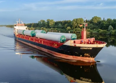 Longvik passing Breiholz in Kiel Canal, 22-06-2025