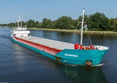 Mia Sophie-B passing Breiholz in Kiel Canal, 20-06-2025