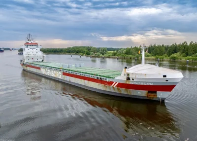 Virginiaborg passing Breiholz in Kiel Canal, 22-06-2025