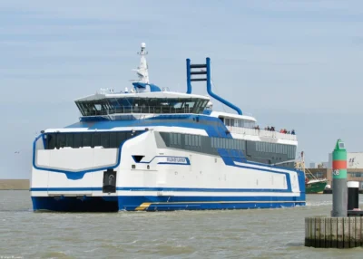 Willem de Vlamingh departing from Harlingen, 13-04-2024