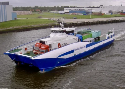 Noord Nederland arriving in Harlingen, 26-08-2004