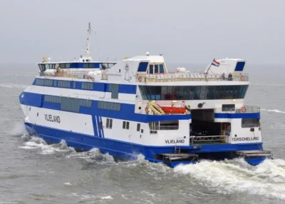 Vlieland departing from Harlingen, 06-08-2007