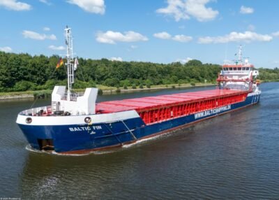 Baltic Fin in Kiel Canal passing Hohenhörn, 19-07-2025