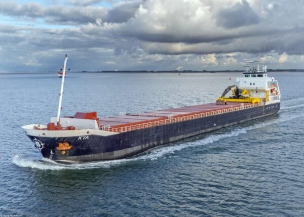 Kya leaving Terneuzen, 14-10-2025