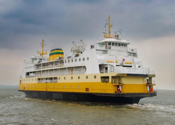 Departing as 'Halani-1' from Texel with destination Singapore, 28-03-2008