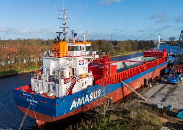 Eems Fivel moored in Delfzijl, 30-11-2025