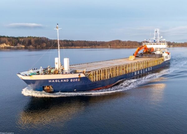 Hagland Borg passing Skaerbaek, 25-12-2025