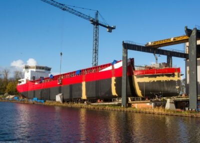 Longpearl under construction at SAS Waterhuizen B.V., 17-11-2025