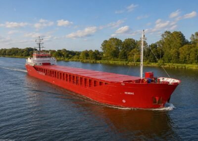 Henrike in Kiel Canal passing Burg, 25-07-2024