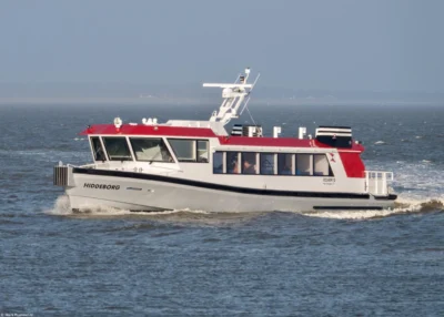 Hiddeborg arriving in Lauwersoog from Schiermonnikoog, 22-01-2026