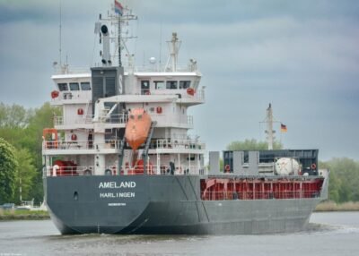 Ameland in Kiel Canal passing Breiholz, 14-05-2015