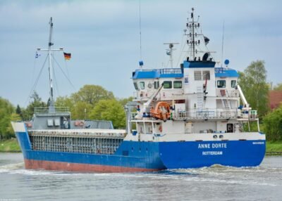 Anne Dorte in Kiel Canal passing Breiholz, 14-05-2015