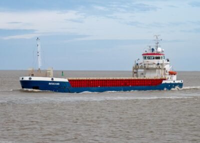Berkborg on river Ems arriving in Delfzijl, 11-04-2026