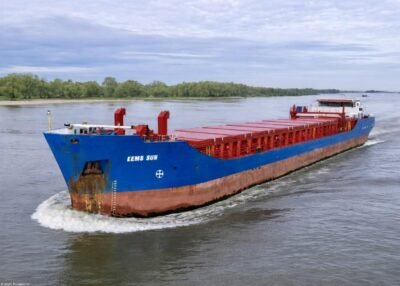 Eems Sun on river Waal passing Ewijk, 18-04-2026