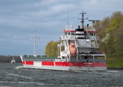Gaastborg in Kiel Canal passing Landwehr, 25-04-2026