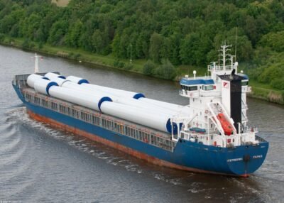 Veerseborg in Kiel Canal passing Grunenthal, 29-05-2014