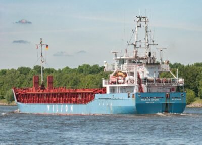 Wilson Ghent in Kiel Canal passing Breiholz, 29-05-2014