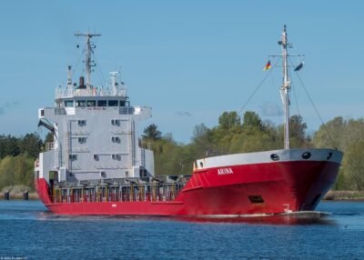 Arina in Kiel Canal passing Oldenbüttel, 26-04-2026